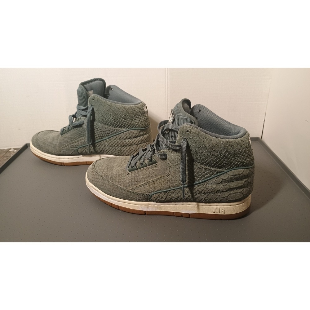 Nike Air Python Sneakers Green Textured Reptile-Scale Men's Size: 9.5 Suede